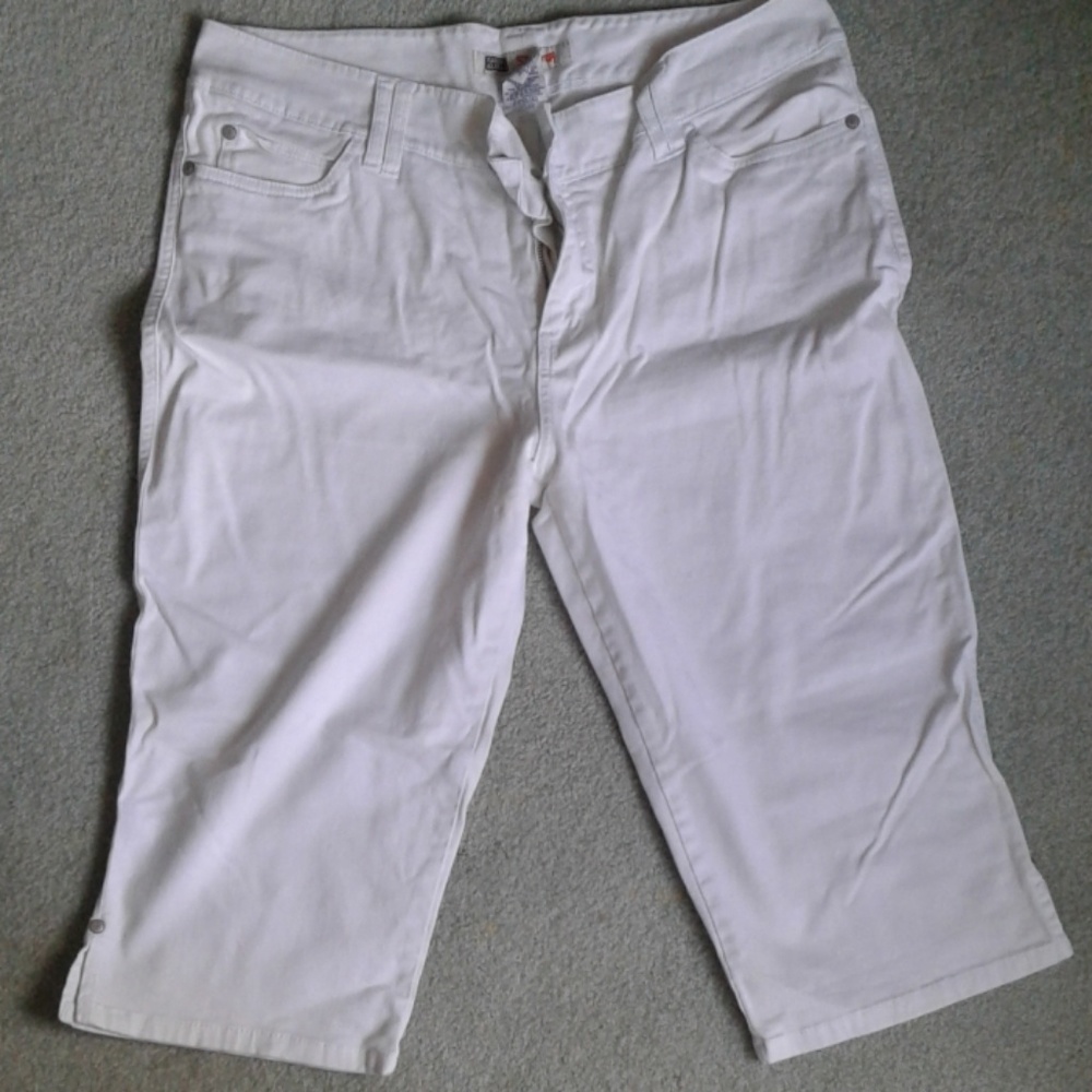Capris